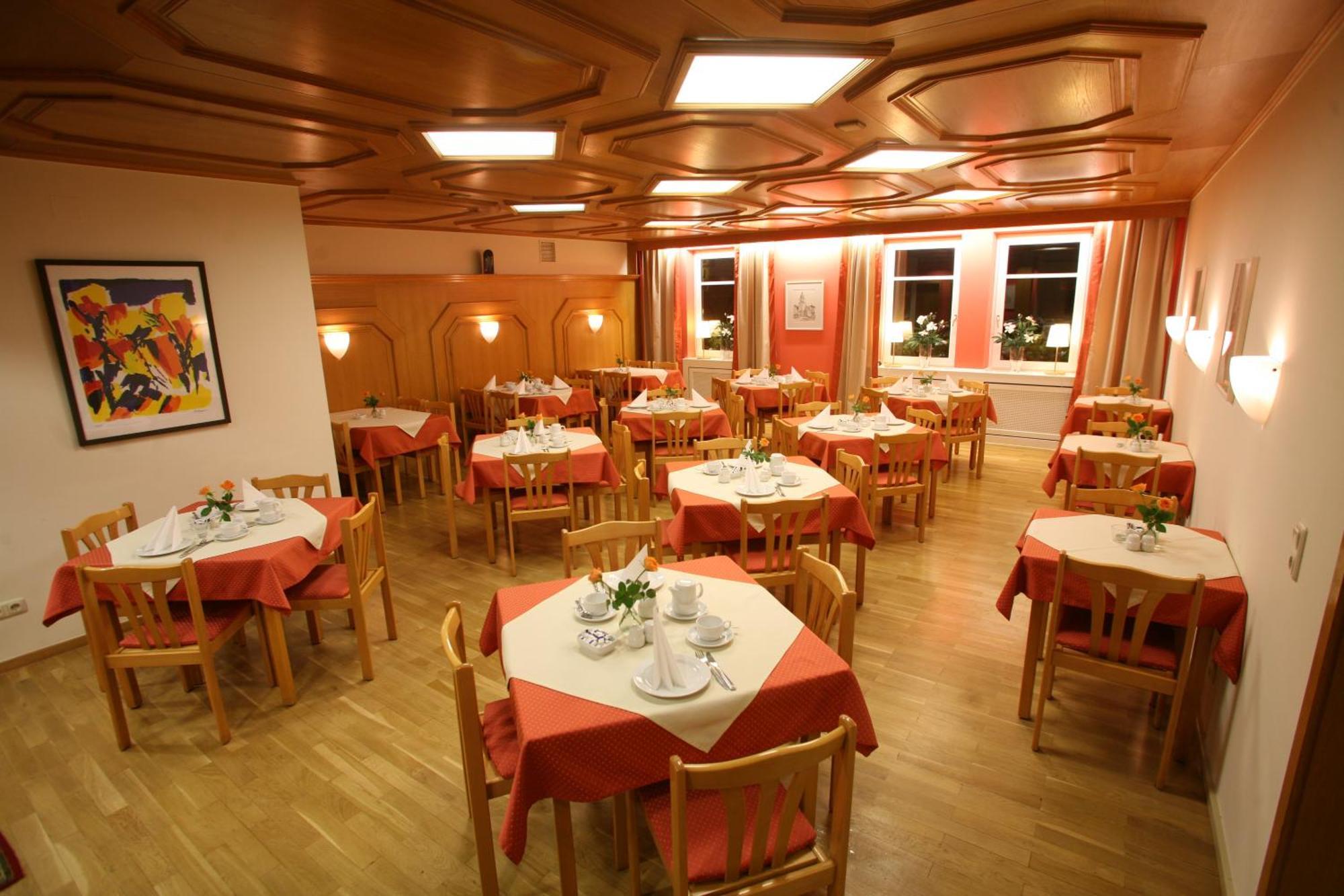 Hotel Am Kuhbogen Хоф Экстерьер фото