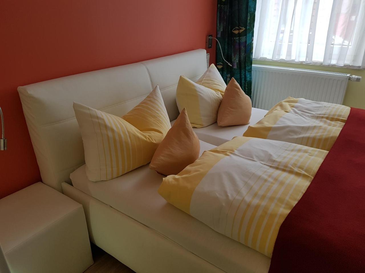 Hotel Am Kuhbogen Хоф Экстерьер фото