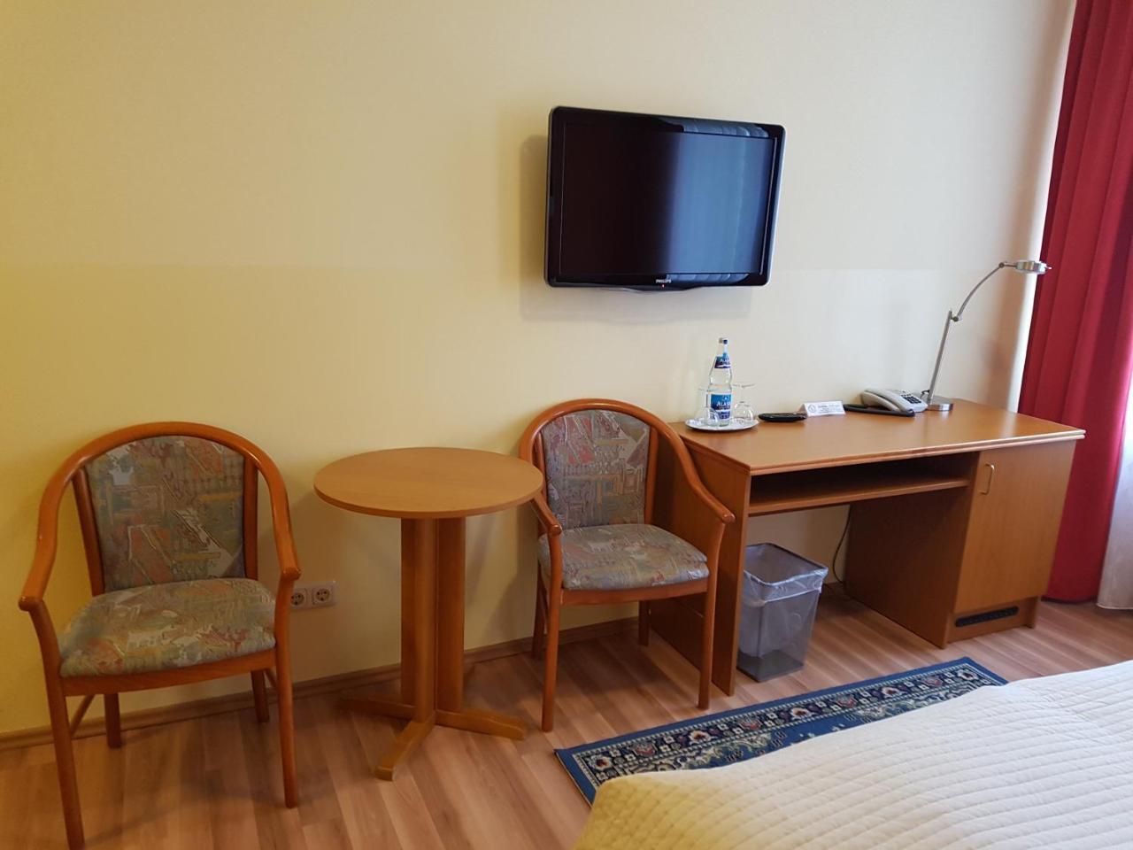 Hotel Am Kuhbogen Хоф Экстерьер фото