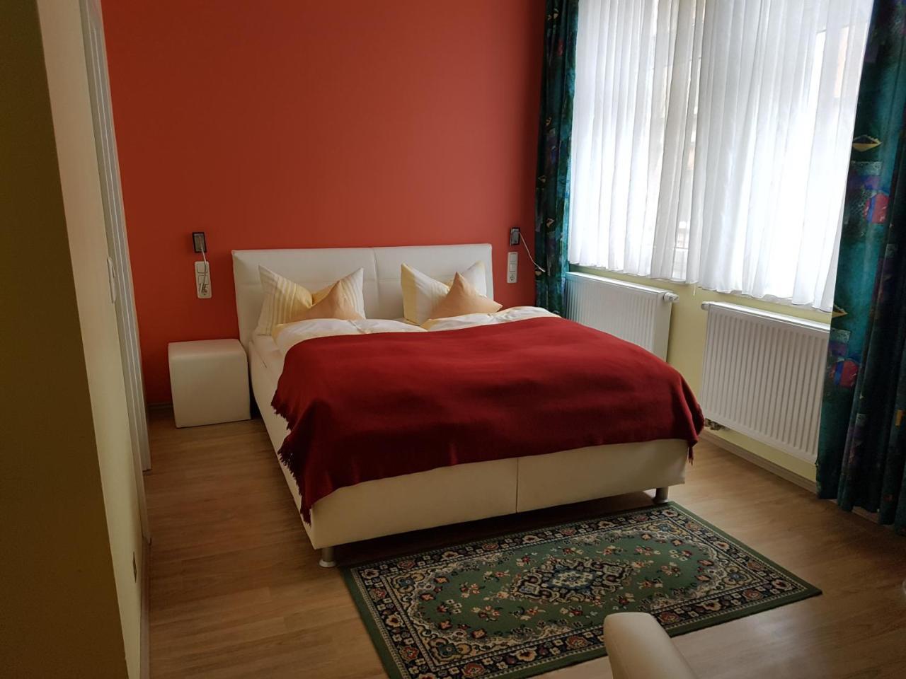 Hotel Am Kuhbogen Хоф Экстерьер фото