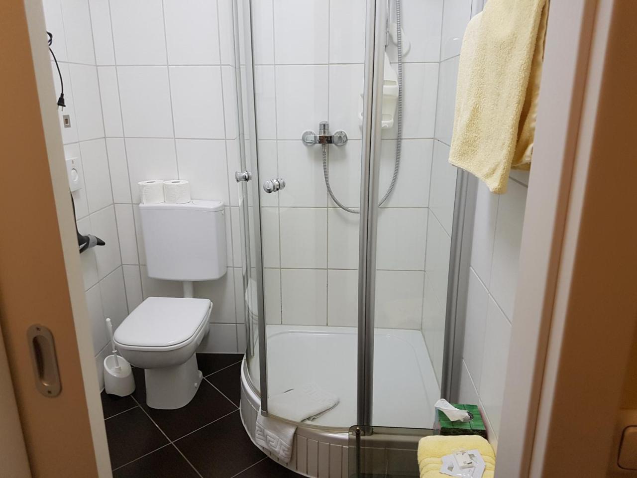 Hotel Am Kuhbogen Хоф Экстерьер фото